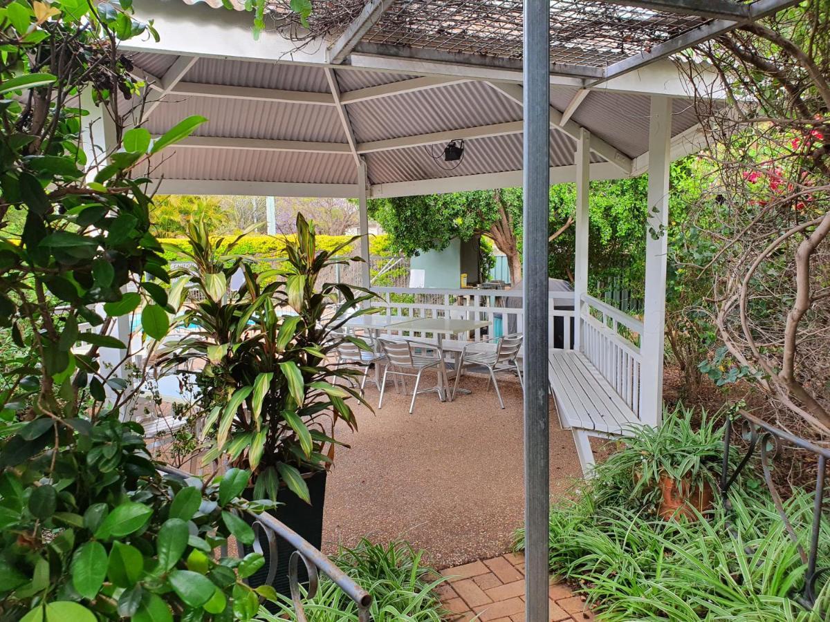 סנט ג'ורג' Jacaranda Country Motel מראה חיצוני תמונה